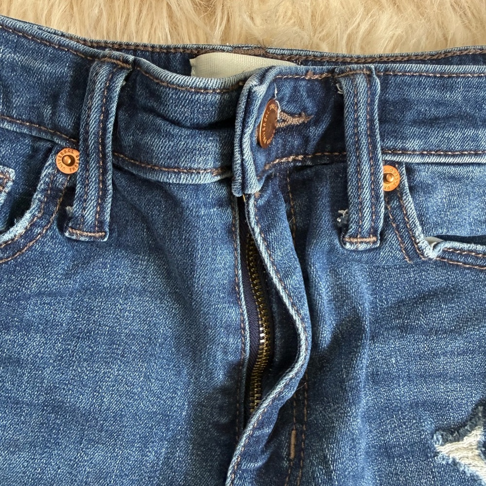 Universal Thread High Rise Midi Distressed Jean Shorts - Picture 4 of 11